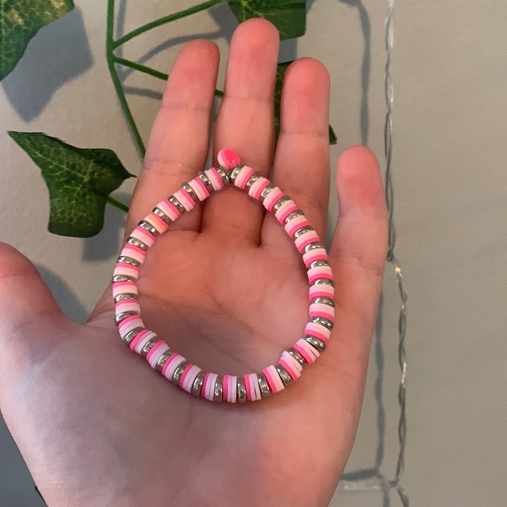 Light pink pink hot pink clay bead bracelet with silver beads
